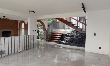 CASA EN RENTA RECIÉN REMODELADA, EN FRACCIONAMIENTO EXCLUSIVO, ZONA ESMERALDA. ATIZAPÁN DE ZARAGOZA