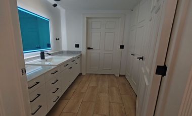 CASA EN RENTA RECIÉN REMODELADA, EN FRACCIONAMIENTO EXCLUSIVO, ZONA ESMERALDA. ATIZAPÁN DE ZARAGOZA
