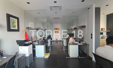 OFICINA TOTALMENTE ACONDICIONADA Y EQUIPADA EN VENTA FRENTE A PATIO SANTA FE