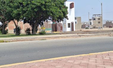 Se Vende Terreno En Chilca Cañete En Condominio