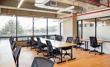 Alquiler de oficina corporativa para 4 personas en Bogota, Spaces Colina Campestre.