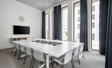 Alquiler de oficina corporativa para 5 personas en Bogota, Spaces Colina Campestre.