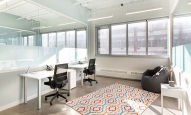 Alquiler de oficina corporativa para 2 personas en Bogota, Spaces Colina Campestre.