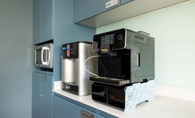 Alquiler de oficina comercial para 4 personas en Bogota, Tequendama.