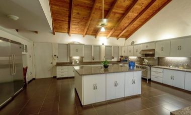LINDA FINCA EL CAIRO EN ALQUILER LLAMANOS AL3023252845 TE ESPERAMOS EN VILLAVICENCIO!!