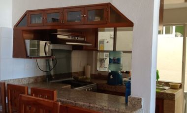 Villa con alberca, Fracc. Costa Azul