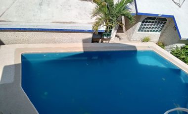 Villa con alberca, Fracc. Costa Azul