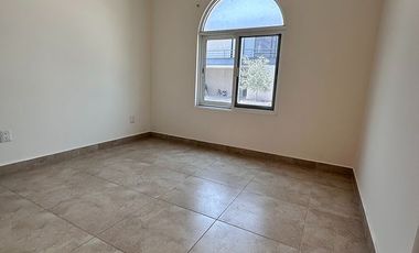 SE RENTA CASA EN DE UNA PLANTA EN MISION SAN JERONIMO QUERETARO VIG.24/7