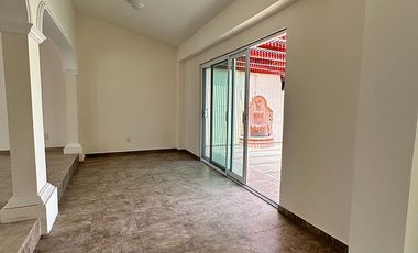 SE RENTA CASA EN DE UNA PLANTA EN MISION SAN JERONIMO QUERETARO VIG.24/7