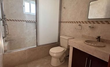 SE RENTA CASA EN DE UNA PLANTA EN MISION SAN JERONIMO QUERETARO VIG.24/7