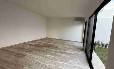 CASA EN VENTA EN SAN ANGEL RESIDENCIAL V