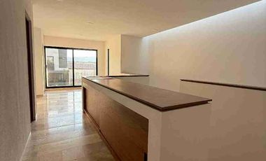 CASA EN VENTA EN SAN ANGEL RESIDENCIAL V