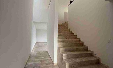 CASA EN VENTA EN SAN ANGEL RESIDENCIAL V