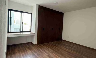 CASA EN VENTA EN SAN ANGEL RESIDENCIAL V