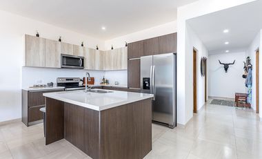 Casanita 2-401 Vistamar Santa Barbara AV 2-401, San Jose Corridor