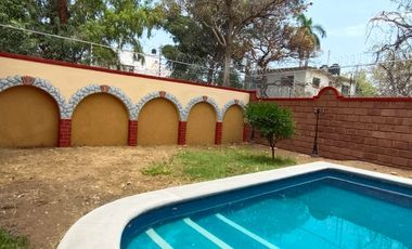 CASA EN VENTA SOBRE CALLE MUY CERCA DE PASEOS DE LA REFORMA EN COL. TRES DE MAYO $4,500,000.00