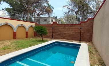 CASA EN VENTA SOBRE CALLE MUY CERCA DE PASEOS DE LA REFORMA EN COL. TRES DE MAYO $4,500,000.00