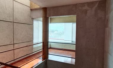 CASA EN VENTA SOBRE CALLE MUY CERCA DE PASEOS DE LA REFORMA EN COL. TRES DE MAYO $4,500,000.00
