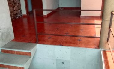 CASA EN VENTA SOBRE CALLE MUY CERCA DE PASEOS DE LA REFORMA EN COL. TRES DE MAYO $4,500,000.00