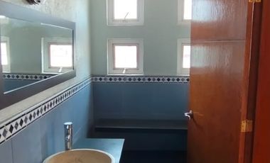 CASA EN VENTA SOBRE CALLE MUY CERCA DE PASEOS DE LA REFORMA EN COL. TRES DE MAYO $4,500,000.00