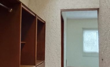 CASA EN VENTA SOBRE CALLE MUY CERCA DE PASEOS DE LA REFORMA EN COL. TRES DE MAYO $4,500,000.00