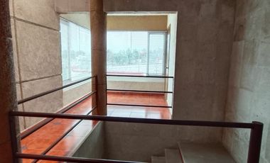 CASA EN VENTA SOBRE CALLE MUY CERCA DE PASEOS DE LA REFORMA EN COL. TRES DE MAYO $4,500,000.00