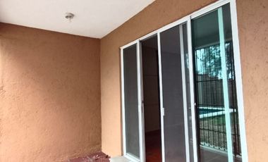 CASA EN VENTA SOBRE CALLE MUY CERCA DE PASEOS DE LA REFORMA EN COL. TRES DE MAYO $4,500,000.00