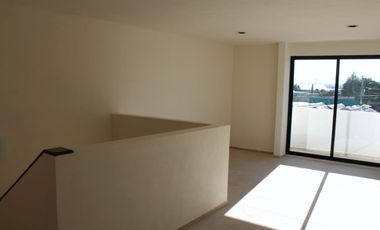 RENTA CASA AMPLIA CON JARDIN DENTRO DE FRACCIONAMIENTO VILLA TOSCANA EN SANTA URSULA ZIMATEPEC, TLAXCALA.
