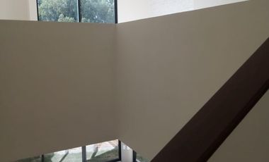 RENTA CASA AMPLIA CON JARDIN DENTRO DE FRACCIONAMIENTO VILLA TOSCANA EN SANTA URSULA ZIMATEPEC, TLAXCALA.