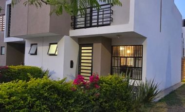 Casa amueblada en renta en Jardines de Versalles