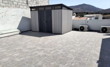 Casa en Rente Juriquilla 4 habitaciones cada una con baño, Cuarto de servicio, Roof Garden