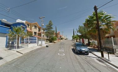 Casa en Remate Bancario, Fracc Campanario, Chihuahua, Chih.