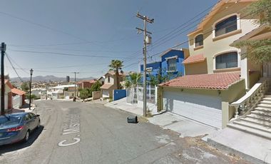 Casa en Remate Bancario, Fracc Campanario, Chihuahua, Chih.