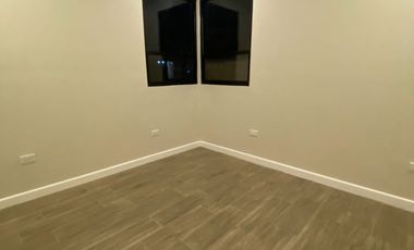 A 15 minutos de las Garitas de San Ysidro y Otay!! Departamento en la ZONA DORADA!!