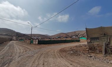 𝙎𝙀 𝙑𝙀𝙉𝘿𝙀 TERRENO INDUSTRIAL $ 48 X M2 ZN 1 AV. LORETO - ESQUINA 2 PLATAFORMAS PARQUE PORCINO - VENTANILLA.