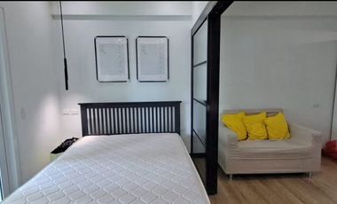Two Serendra, 1 Bedroom 50 sqm. Bonifacio Global City.