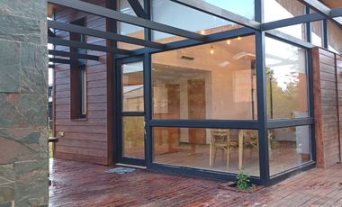 OPORTUNIDAD!! - CASA DE 30M2 EN LOTE DE 590M2 - EXCELENTE ENTORNO