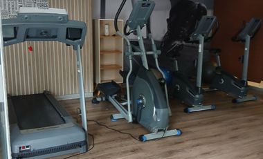 SE VENDE O ALQUILA DEPARTAMENTO       ACOGEDOR