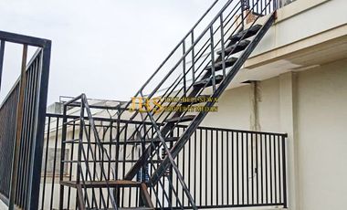 Jual Villa Kondisi Siap Huni Komplek Graha Metropolitan Cluster Sophie Suite