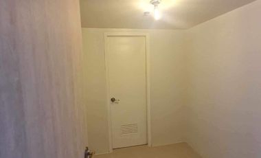 Resale Brandnew Beach Condo Unit in Mandani Bay