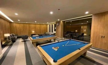 Resale Brandnew Beach Condo Unit in Mandani Bay