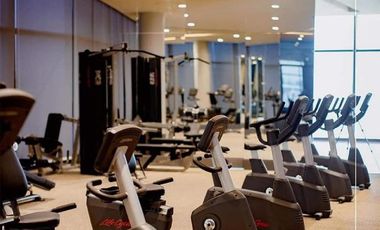 Resale Brandnew Beach Condo Unit in Mandani Bay