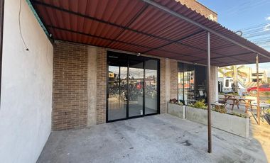 SE ARRIENDA LOCAL COMERCIAL EN RIONEGRO