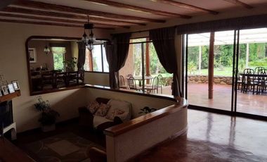 Propiedad en venta. Challuabamba Pan. Norte. amplia área verde. Fácil acceso