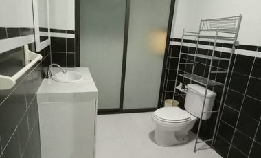 RENTO HABITACION SOLO PARA CABALLEROS LAS ARBOLEDAS