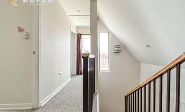 CASA AISLADA DE 2 PISOS EN VENTA, QUILPUÉ