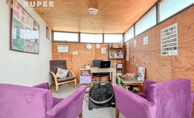 CASA AISLADA DE 2 PISOS EN VENTA, QUILPUÉ