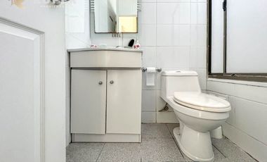 CASA AISLADA DE 2 PISOS EN VENTA, QUILPUÉ