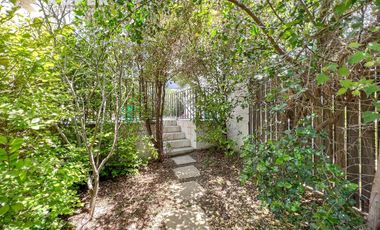 CASA AISLADA DE 2 PISOS EN VENTA, QUILPUÉ