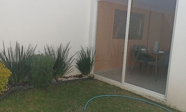 Casa en venta con baño privado en cada habitación
